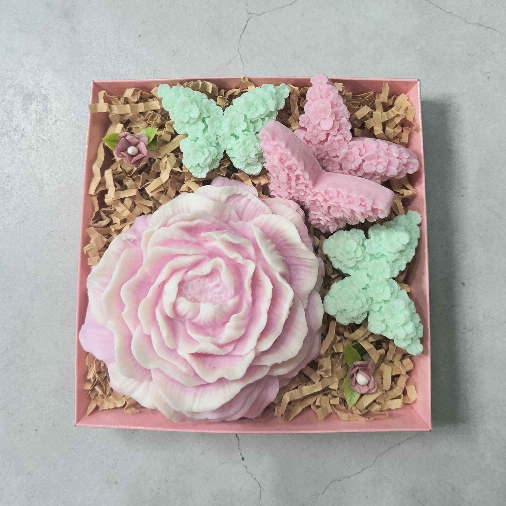 Handmade Floral Soap Gift Set, Goat Milk Luxury Spa Gift, Decorative Flower Butterfly Soaps
