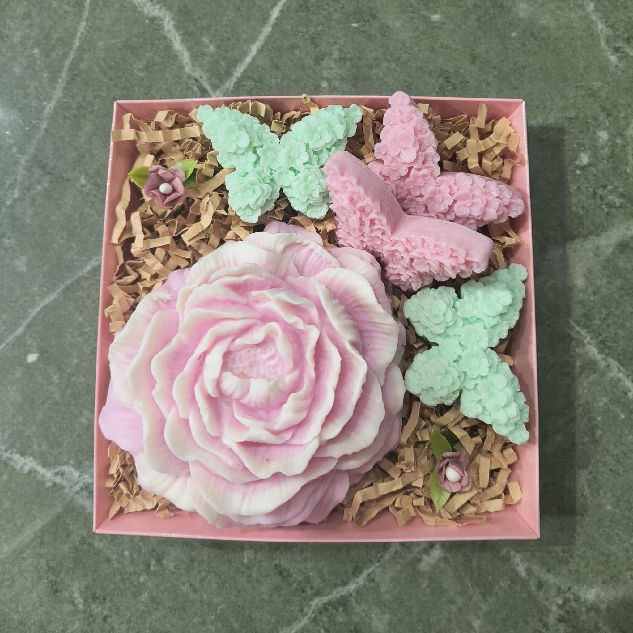 Handmade Floral Soap Gift Set, Goat Milk Luxury Spa Gift, Decorative Flower Butterfly Soaps