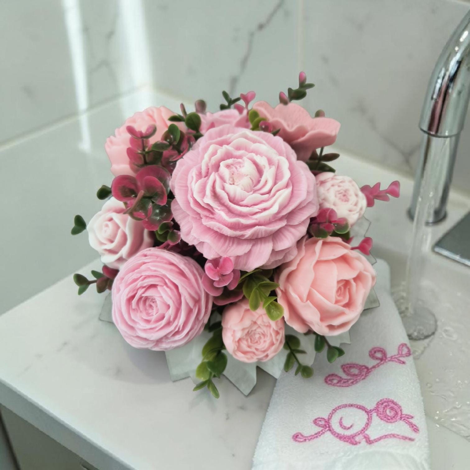 Blush Pink Soap Flower Bouquet Gift , Soap Arrangement, Handmade floral soap bouquet