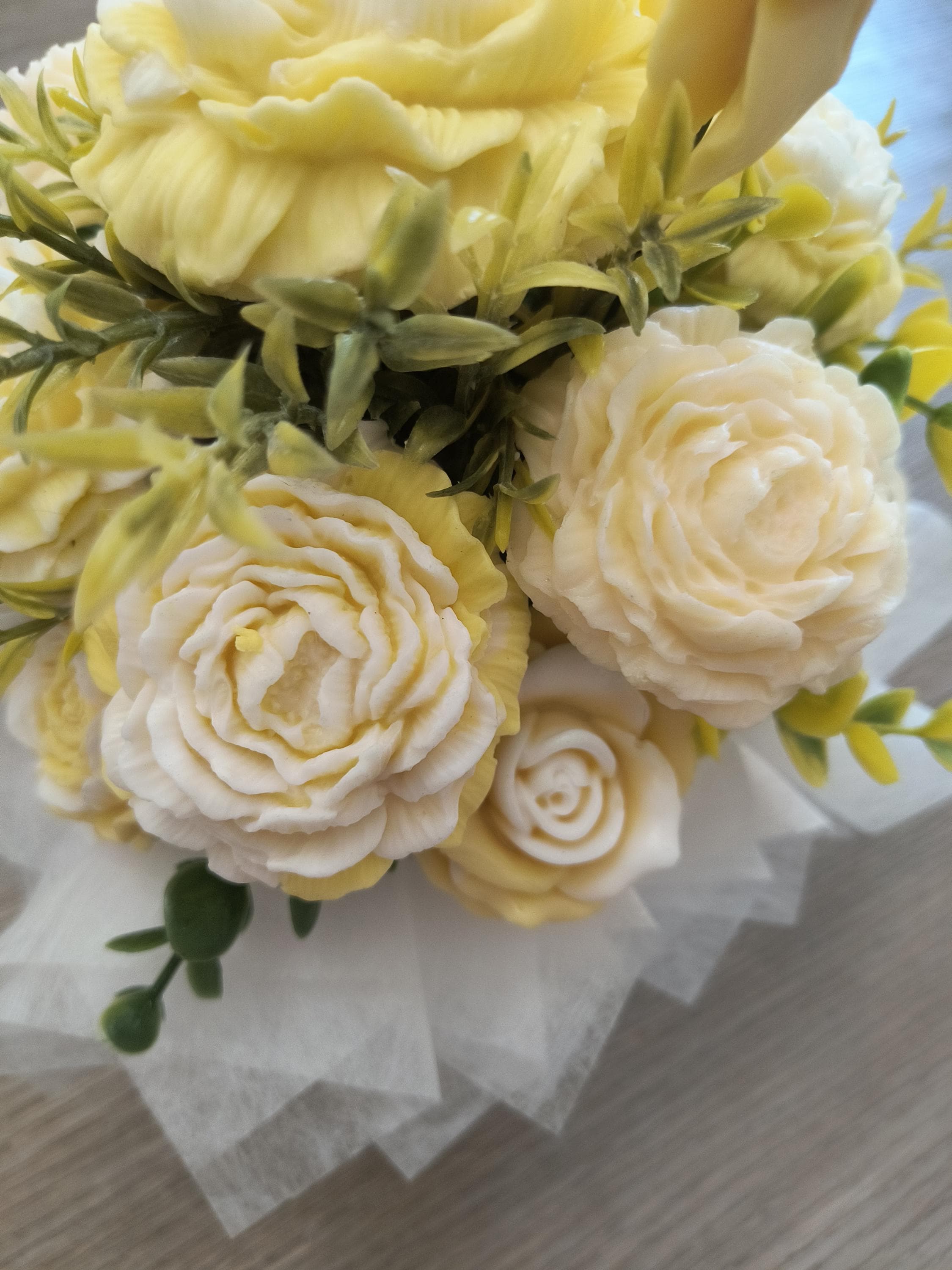 Yellow soap flower bouquet in porcelain Planter, Handmade Floral Arrangement Gift, Luxury Soap Bouquet, Decorative Soap Flowers, Gift for He
