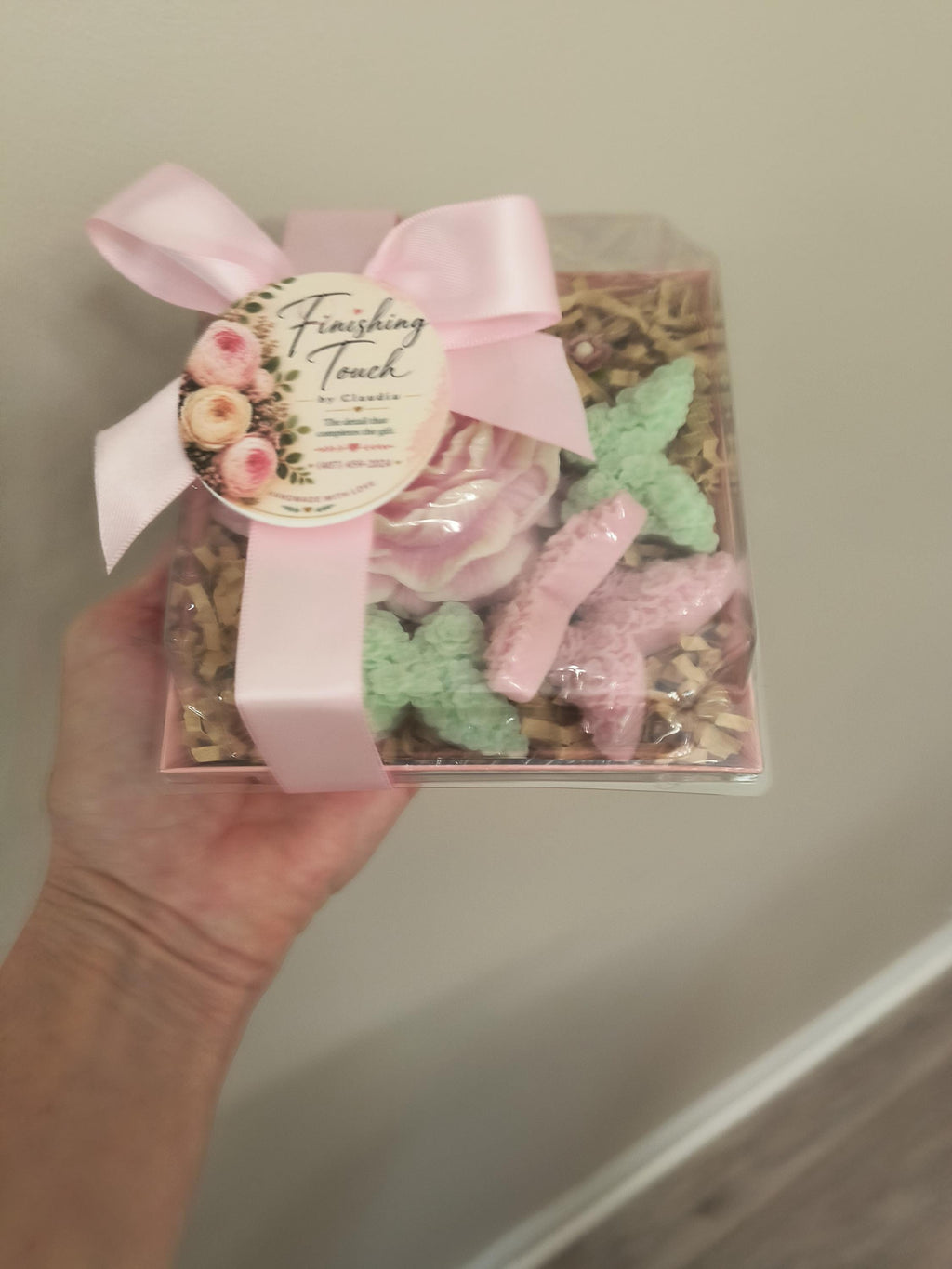 Handmade Floral Soap Gift Set, Goat Milk Luxury Spa soap, Decorative Flower and butterfly soaps