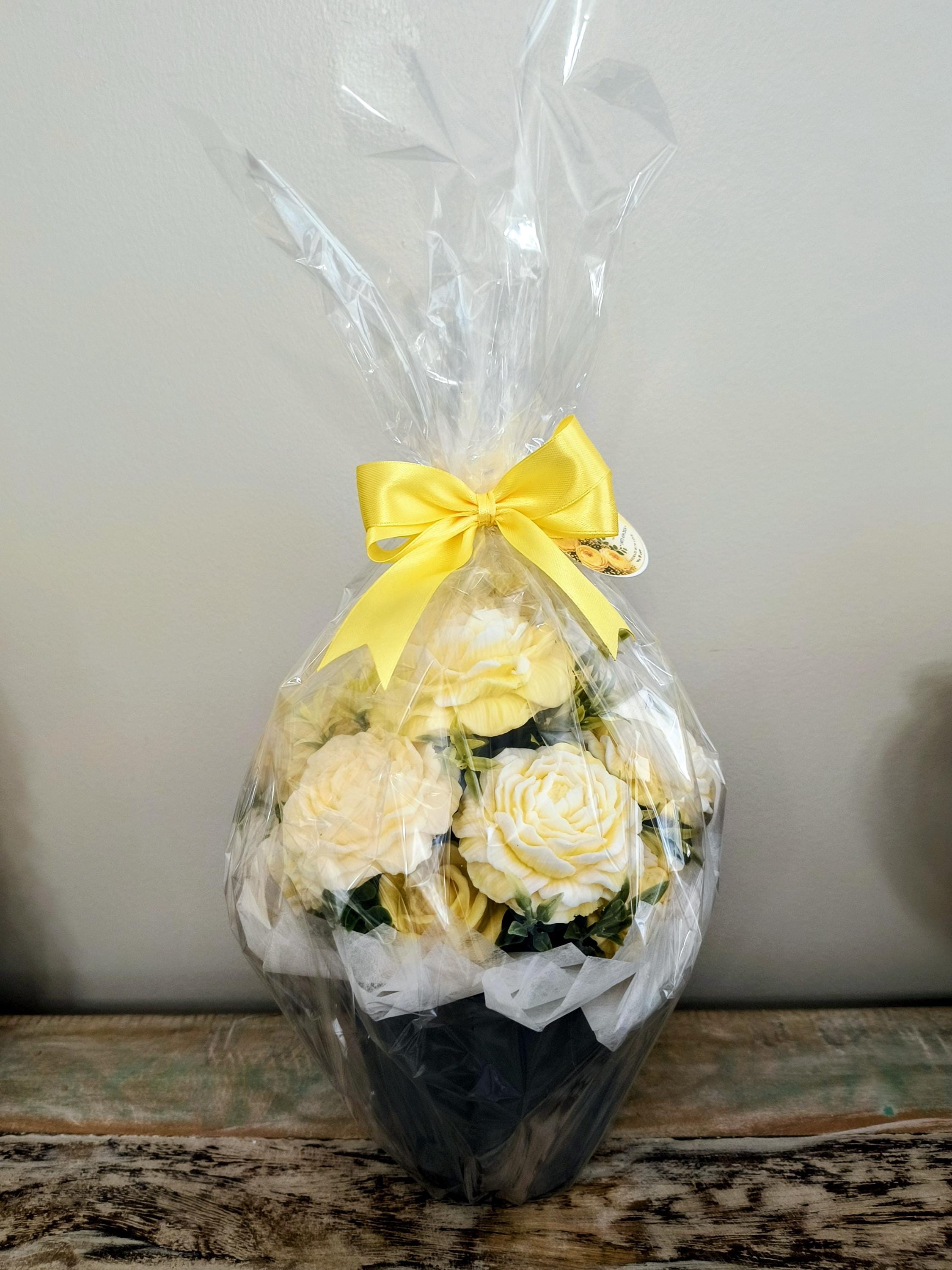 Yellow soap flower bouquet in porcelain Planter, Handmade Floral Arrangement Gift, Luxury Soap Bouquet, Decorative Soap Flowers, Gift for He