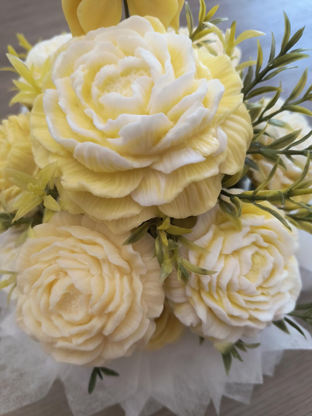Yellow soap flower bouquet in porcelain Planter, Handmade Floral Arrangement Gift, Luxury Soap Bouquet, Decorative Soap Flowers, Gift for He