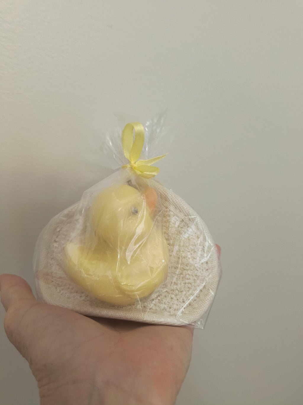 Large yellow duck soap Favor, Baby Shower Favor Soap, Yellow Duck Soap with sponge Favor, Neutral Baby Shower Gift,
