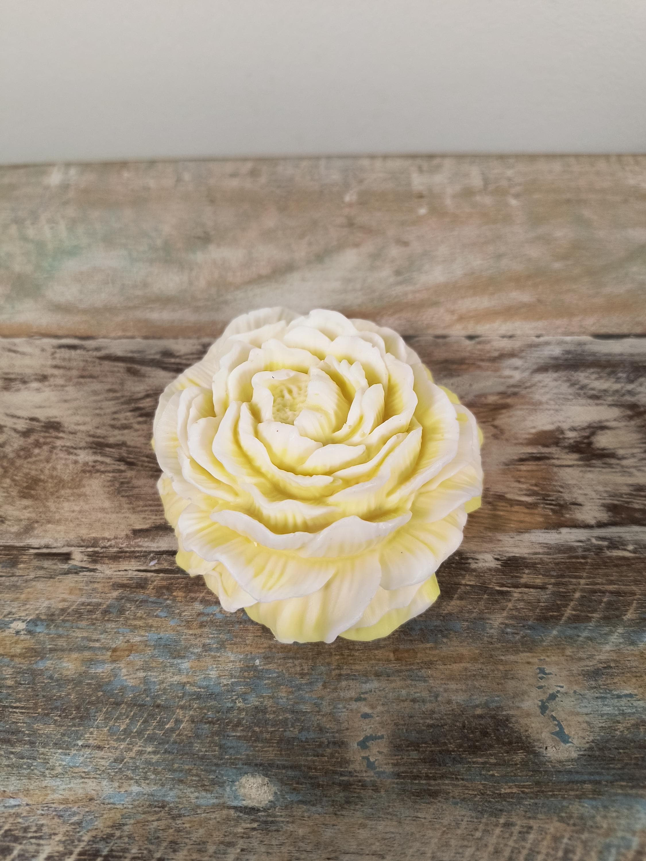 Peony Soap Favors with Personalized Tags | Baby Shower Favors | Bridal Shower Favors | Wedding Guest Gifts | Floral Soap Favor/ Sweet15