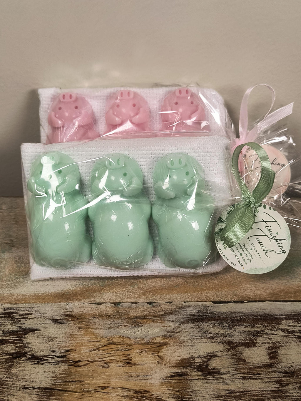 Personalized Piggy Soap Favors with Washcloth | Baby Shower Favors | Farm Theme Party Favors | Birthday Party Favors | Choose Your Color |