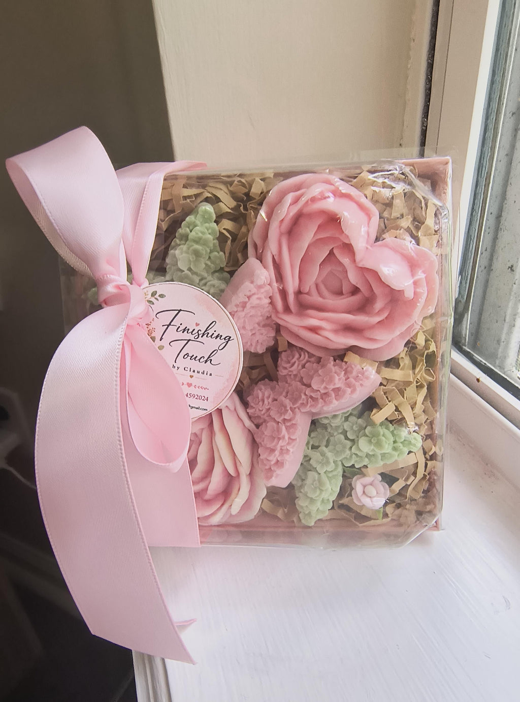 Handmade Floral Soap Gift Set, Luxury Spa Gift, Decorative Flower Soaps, Heart Shaped Soap, Butterflies Soap